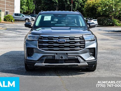 Used 2025 Ford Explorer Active RWD image 10