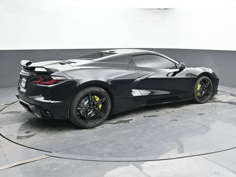Used 2020 Chevrolet Corvette Stingray Preferred Conv w/ 2LT Preferred Equipment Group RWD image 3