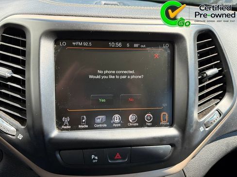 Certified 2018 Jeep Cherokee Limited FWD image 76