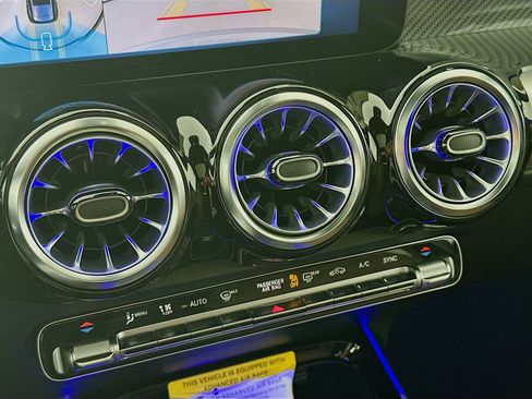 New 2026 Mercedes-Benz GLB 250 image 16