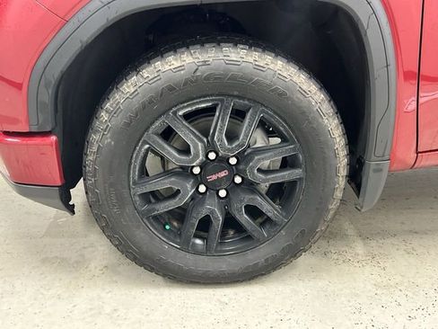 Certified 2024 GMC Sierra 1500 Elevation image 32