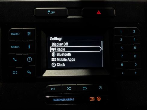 Used 2022 Ford F250 XL w/ Power Equipment Group AWD/4WD image 8