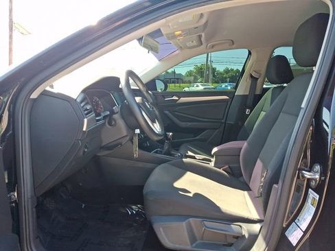 Used 2019 Volkswagen Jetta S w/ Driver Assistance Package FWD image 13