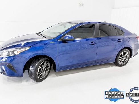 Used 2022 Kia Forte LXS w/ LXS Technology Package image 4