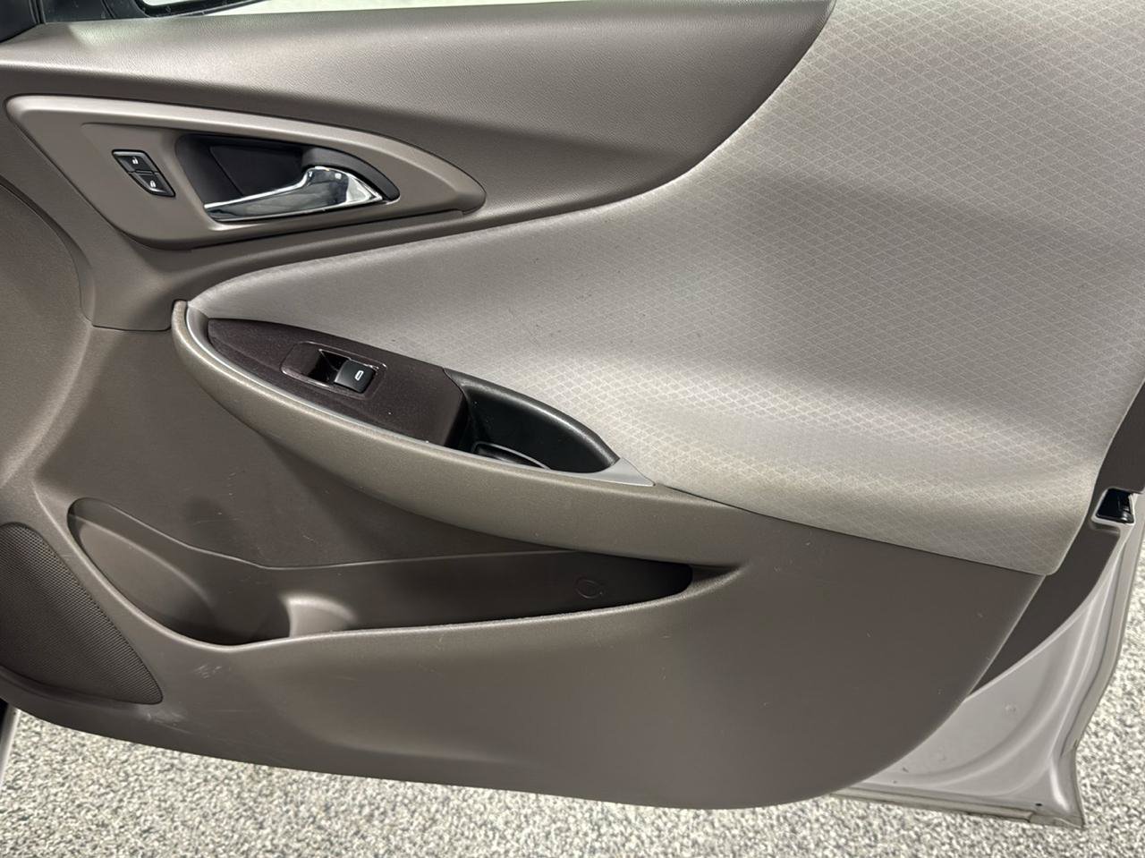 Used 2020 Chevrolet Malibu LS FWD image 27