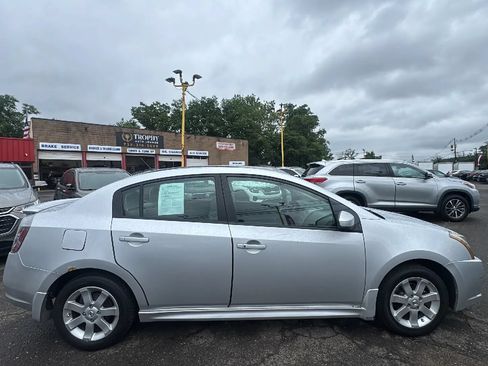 Used 2011 Nissan Sentra 2.0 SR w/ Convenience Pkg FWD image 4