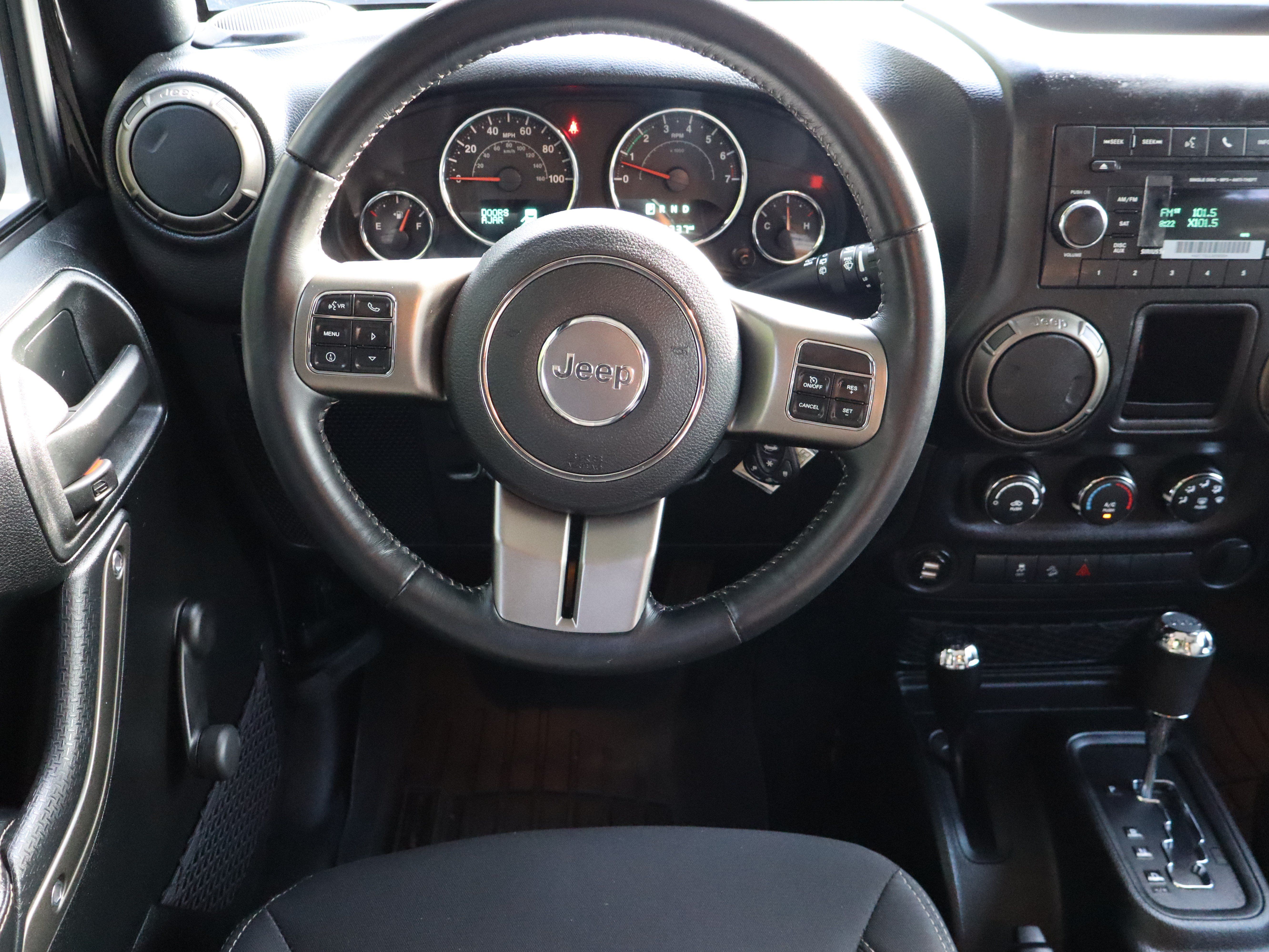 Used 2018 Jeep Wrangler Unlimited Sport AWD/4WD image 26