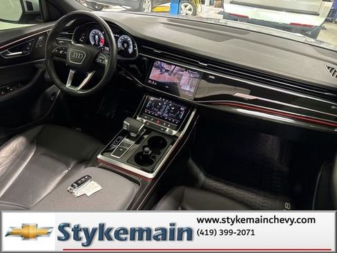 Used 2021 Audi Q8 Premium Plus w/ Premium Plus Package image 23