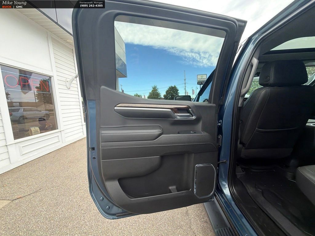 Used 2024 GMC Sierra 1500 Elevation w/ Elevation Premium Package AWD/4WD image 23