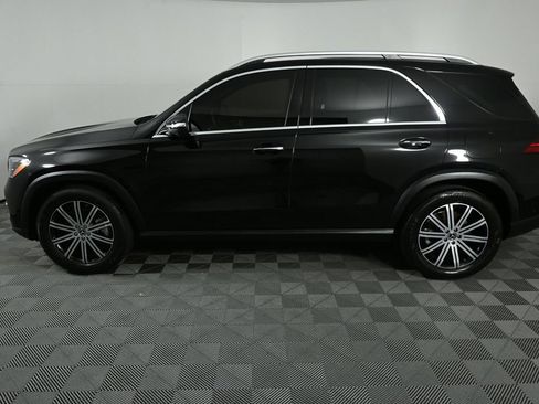 Certified 2025 Mercedes-Benz GLE 450e 4MATIC image 3