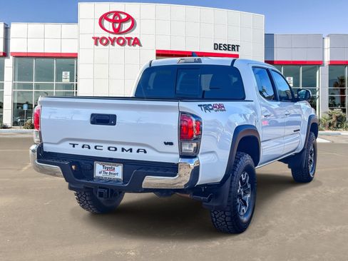 Used 2023 Toyota Tacoma TRD Off-Road w/ Black Out Package (TMS) image 7