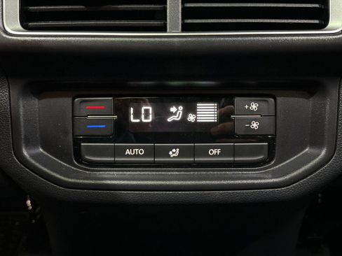 Certified 2026 Volkswagen Atlas Peak Edition AWD/4WD image 37