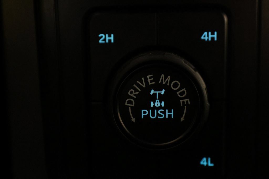 Used 2025 Ford F150 XLT w/ Equipment Group 301A Standard AWD/4WD image 22