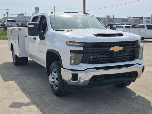 New 2026 Chevrolet Silverado 3500 W/T w/ WT Convenience Package AWD/4WD image 1