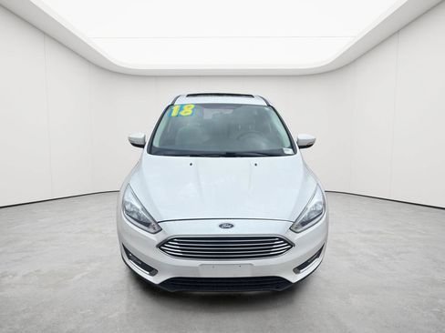 Used 2018 Ford Focus Titanium FWD image 2