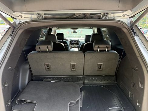 Certified 2023 Chevrolet Traverse High Country AWD/4WD image 24