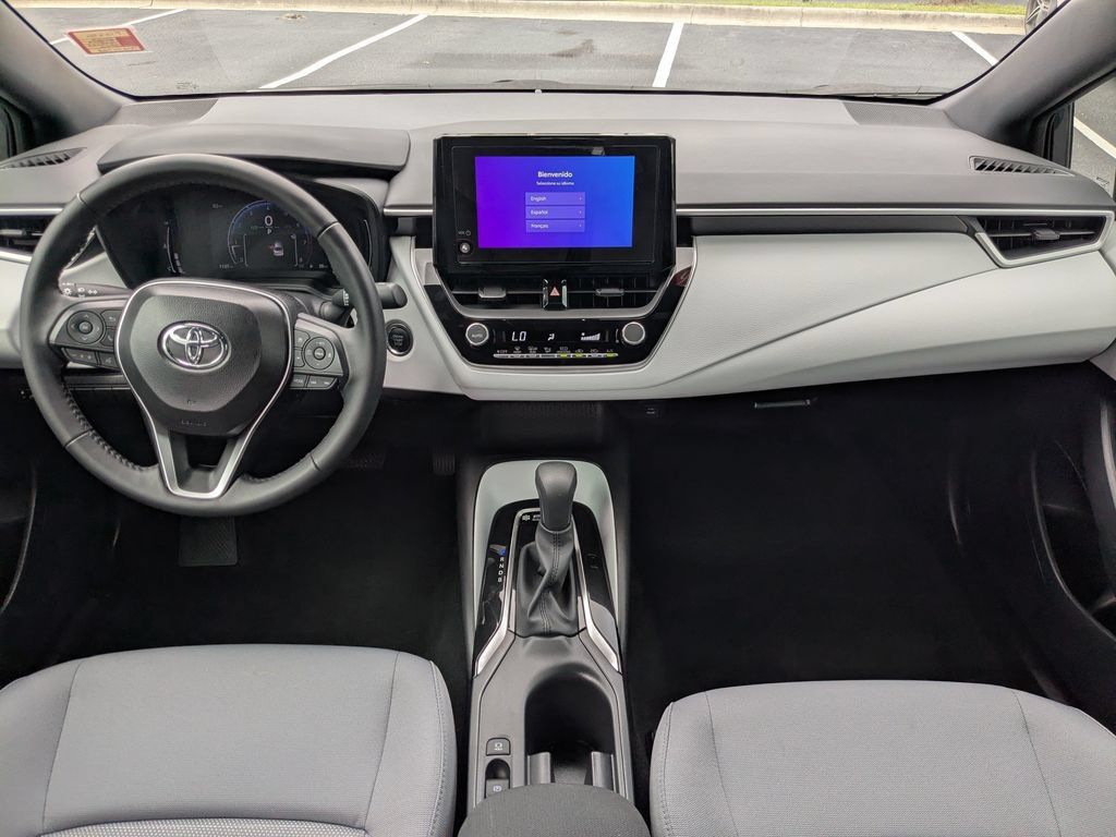 Used 2026 Toyota Corolla SE FWD image 15