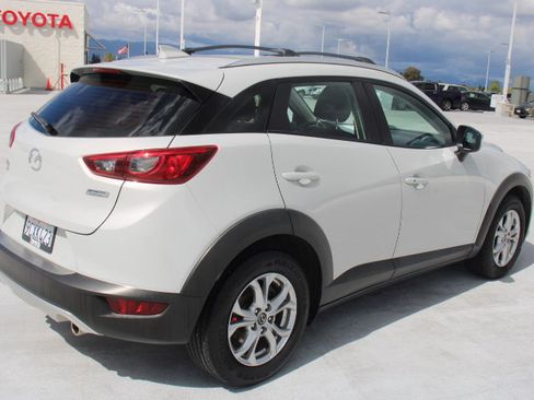 Used 2016 MAZDA CX-3 Touring image 2