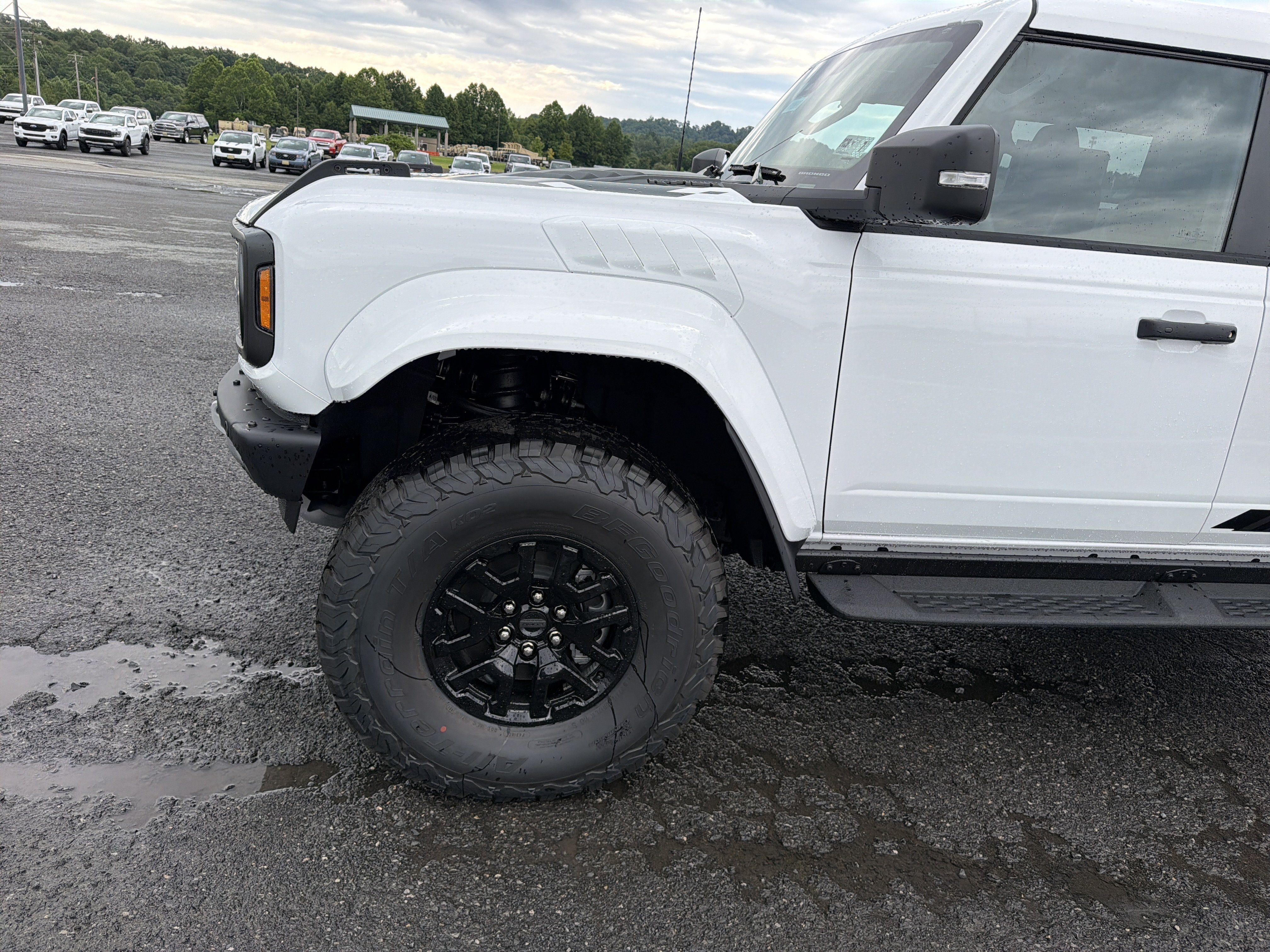 New 2026 Ford Bronco Raptor AWD/4WD image 9