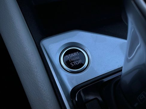 Used 2025 Nissan Altima 2.5 SV image 24