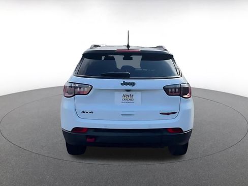 Used 2025 Jeep Compass Trailhawk image 11