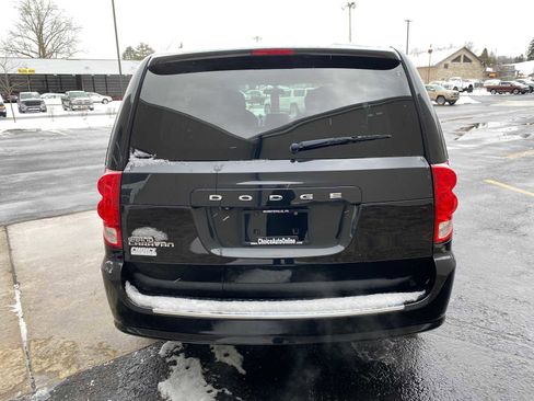 Used 2018 Dodge Grand Caravan SE image 14