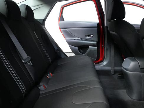 Certified 2023 Hyundai Elantra SEL w/ Convenience Package image 18