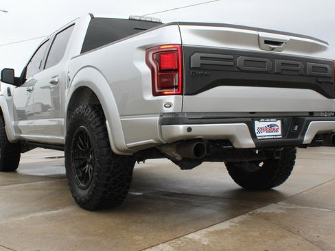 Used 2019 Ford F150 Raptor w/ Equipment Group 802A Luxury image 30