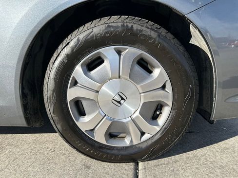 Used 2012 Honda Civic Hybrid Sedan image 12