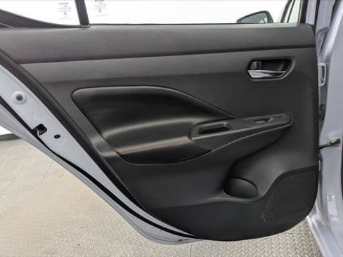 Used 2024 Nissan Versa SR FWD image 16