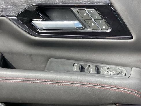 Used 2025 GMC Yukon AT4 Ultimate image 20