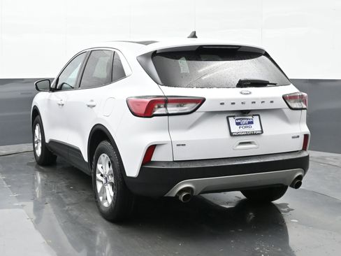 Used 2020 Ford Escape SE image 6
