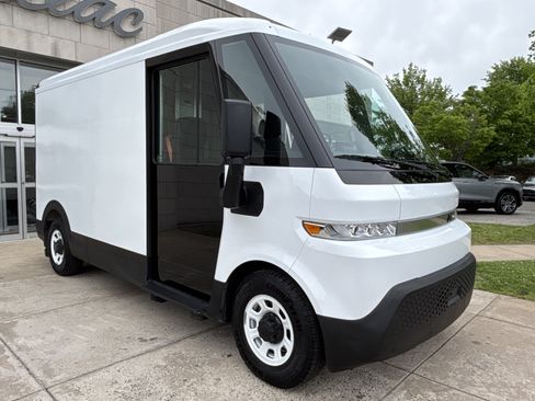 Used 2024 Chevrolet Brightdrop 400 w/ Commercial Equipment Package AWD/4WD image 9