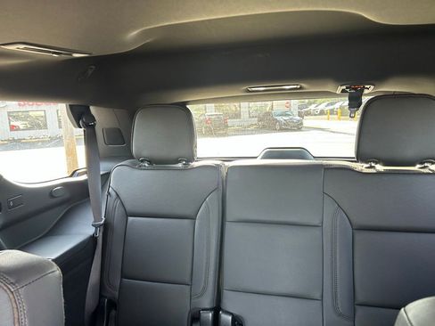 Used 2023 Chevrolet Tahoe High Country AWD/4WD image 8
