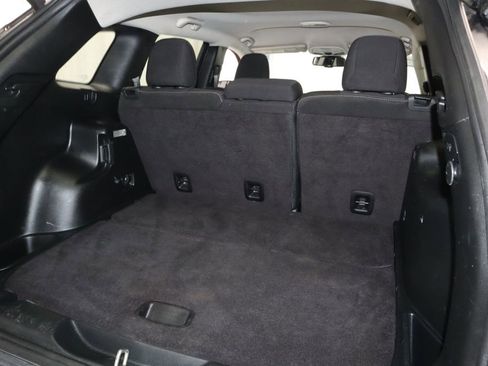 Used 2017 Jeep Cherokee Latitude w/ Comfort/Convenience Group AWD/4WD image 15