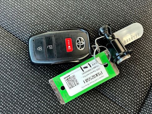 Used 2025 Toyota Land Cruiser 1958 image 11