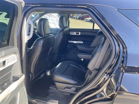 Used 2023 Ford Explorer XLT w/ Equipment Group 202A image 14