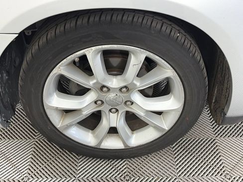 Used 2012 Dodge Avenger R/T FWD image 8