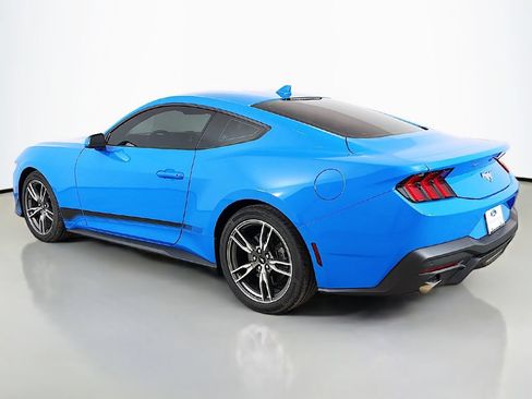 Used 2025 Ford Mustang Coupe RWD image 8