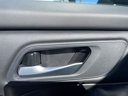 Used 2026 Nissan Rogue SV image 36