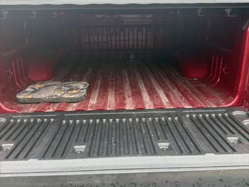 Used 2018 Chevrolet Colorado LT w/ LT Convenience Package image 7