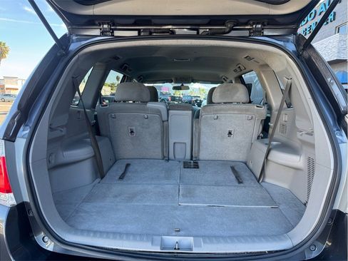 Used 2012 Toyota Highlander FWD w/ Tech Pkg image 24