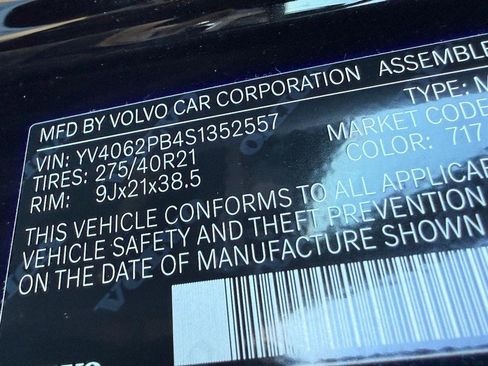 Certified 2025 Volvo XC90 B6 Plus image 22