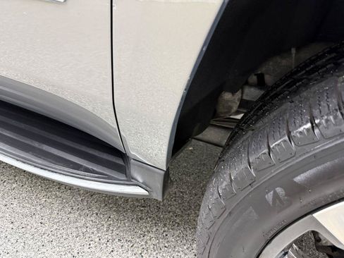 Used 2019 GMC Yukon XL Denali w/ Open Road Package AWD/4WD image 9