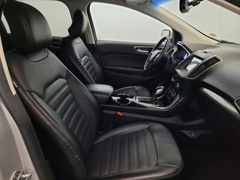 Used 2018 Ford Edge SEL w/ Equipment Group 201A AWD/4WD image 21