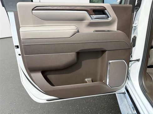 New 2026 GMC Sierra 2500 SLT w/ SLT Premium Package image 11