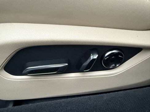 Certified 2025 Acura TLX w/ Technology Package image 14