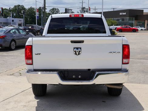 Used 2024 RAM 1500 Classic SLT AWD/4WD image 18
