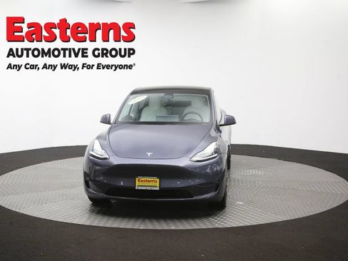Used 2022 Tesla Model Y Long Range AWD/4WD image 49