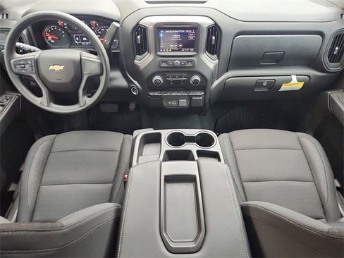 Used 2025 Chevrolet Silverado 1500 Custom image 19